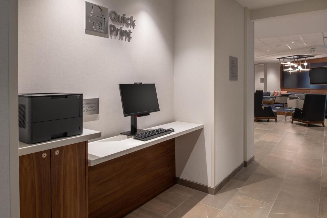 Courtyard By Marriott Olympia Hotel Ngoại thất bức ảnh