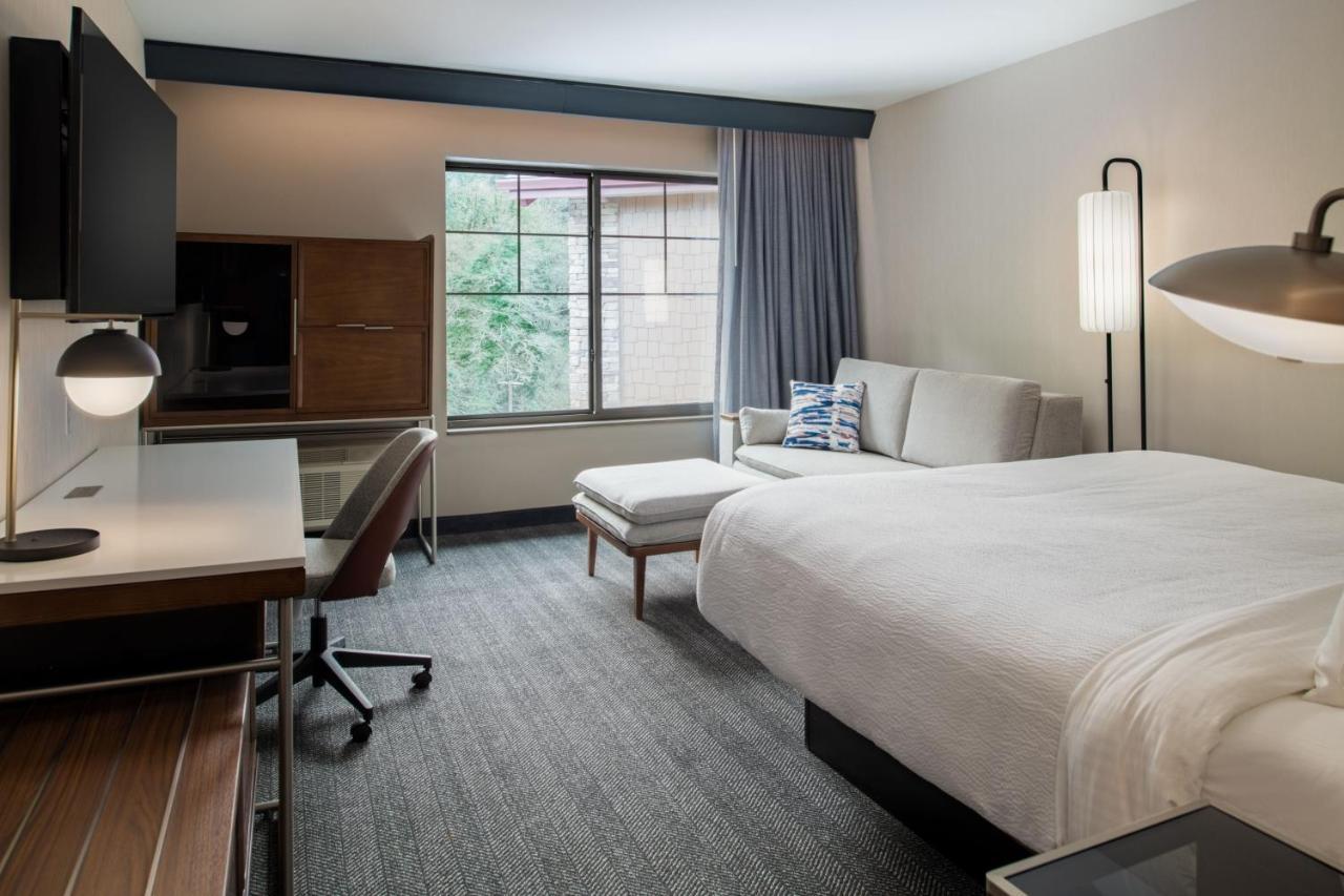 Courtyard By Marriott Olympia Hotel Ngoại thất bức ảnh