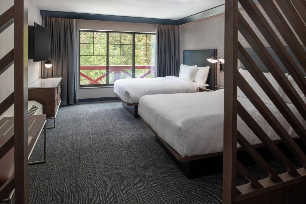 Courtyard By Marriott Olympia Hotel Ngoại thất bức ảnh
