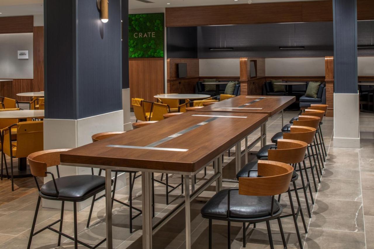 Courtyard By Marriott Olympia Hotel Ngoại thất bức ảnh